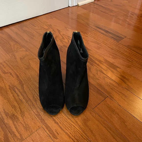 Ann Taylor booties - Picture 1 of 4